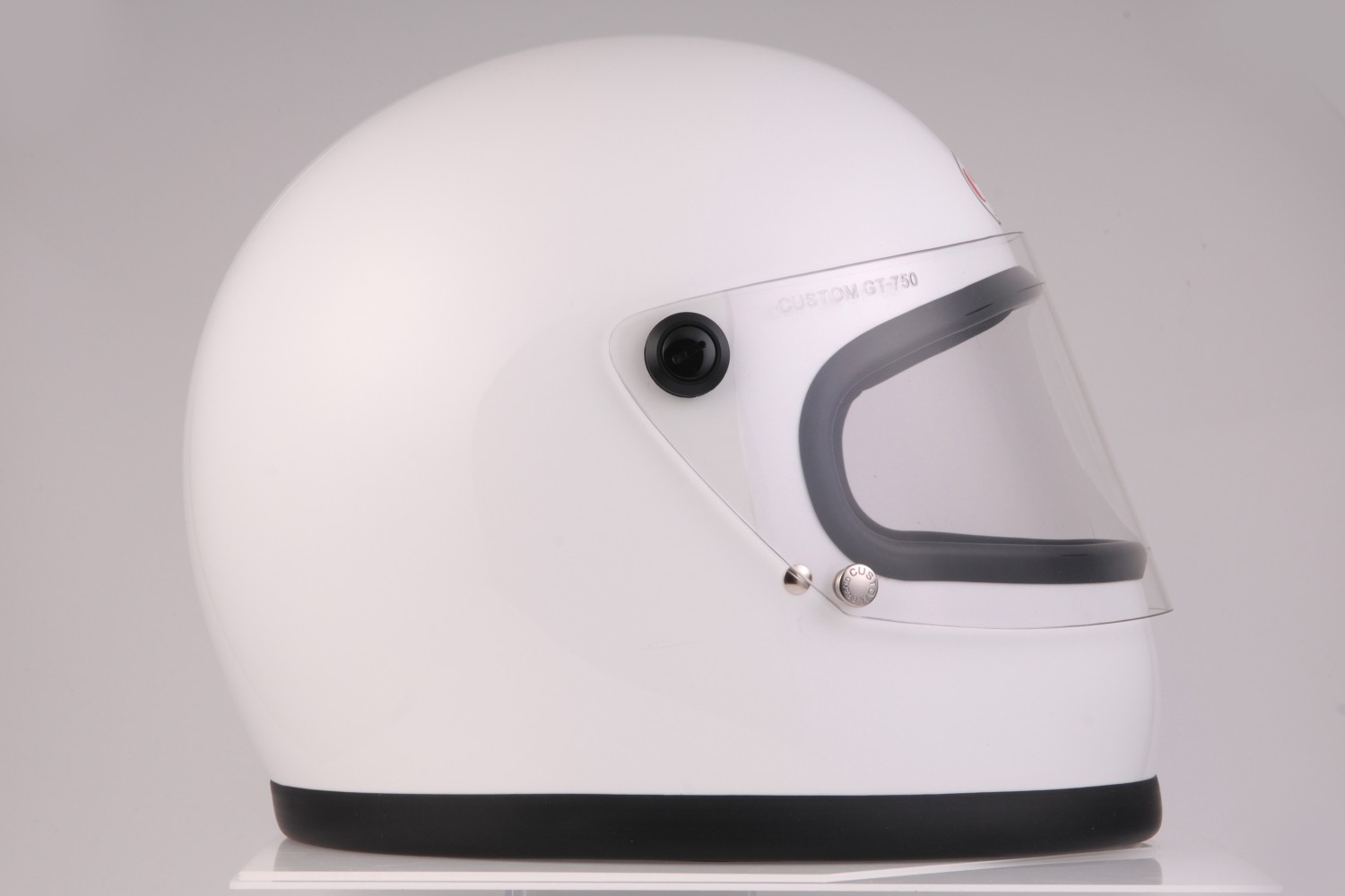 GT-750-ホワイト／右横_2.jpg